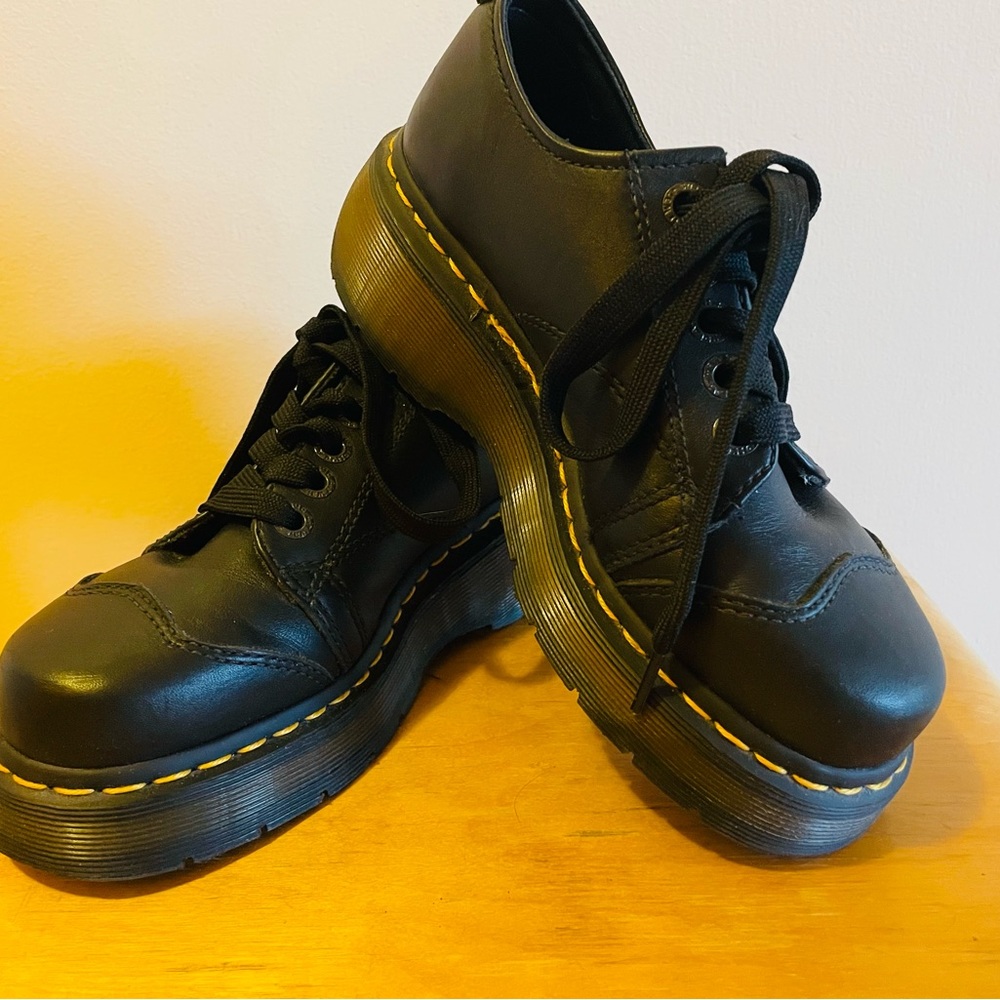 Dr Martens 10960 Black Cap Toe Platform Oxford, US size 6, Brand New